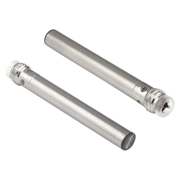 83000_C - Endüktif yaklaşım anahtarları, Form C, fiş konnektörlü yuvarlak gövde